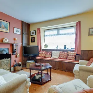 Charming Historical In Scarborough